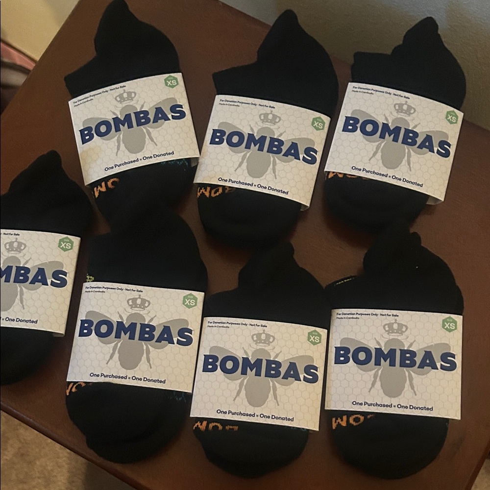 Bombas womens Black Socks
